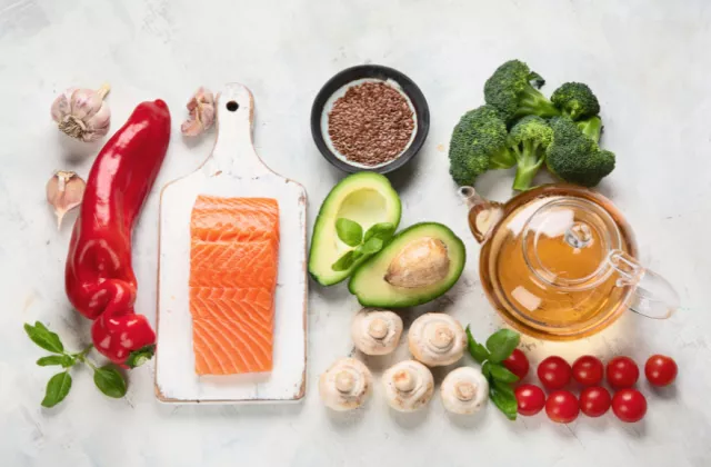 13 Alimentos anti-inflamatórios que protegem sua saúde | Wiki da Saúde